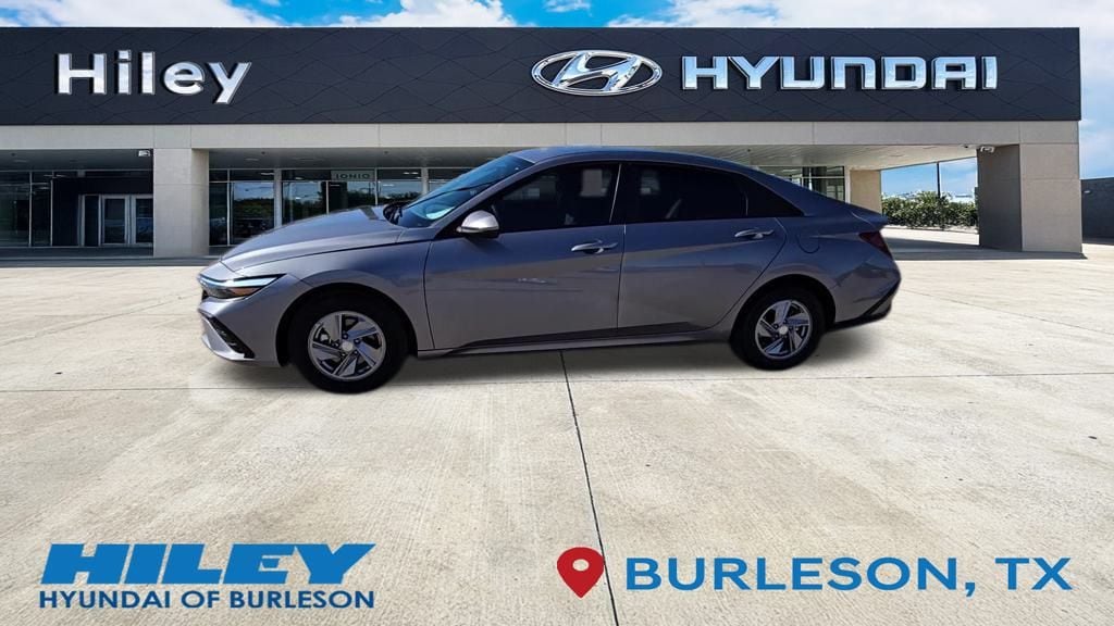 New 2026 Hyundai Elantra SE Sedan