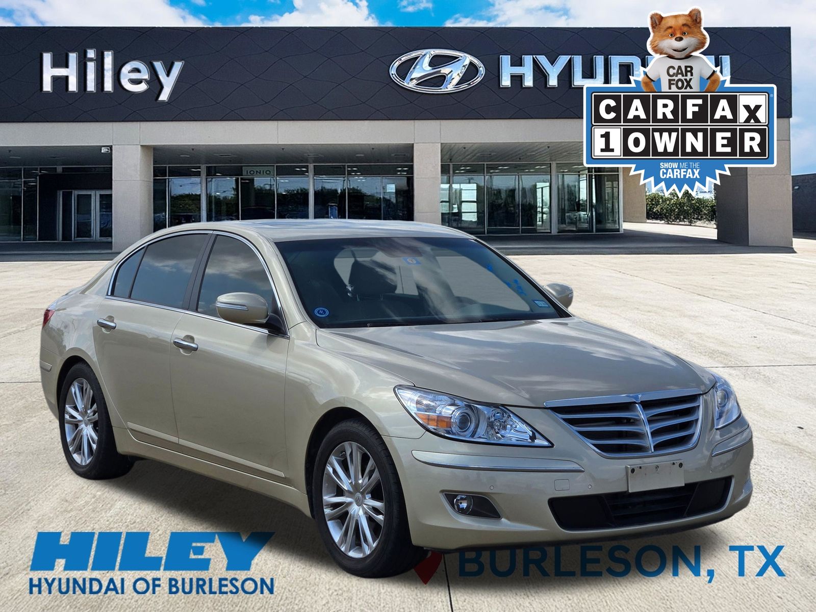 2011 Hyundai Genesis 3.8's photo