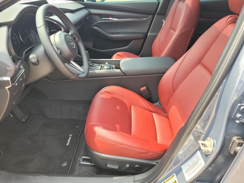 Used 2025 Mazda Mazda3 Hatchback 2.5 S Carbon Edition Hatchback