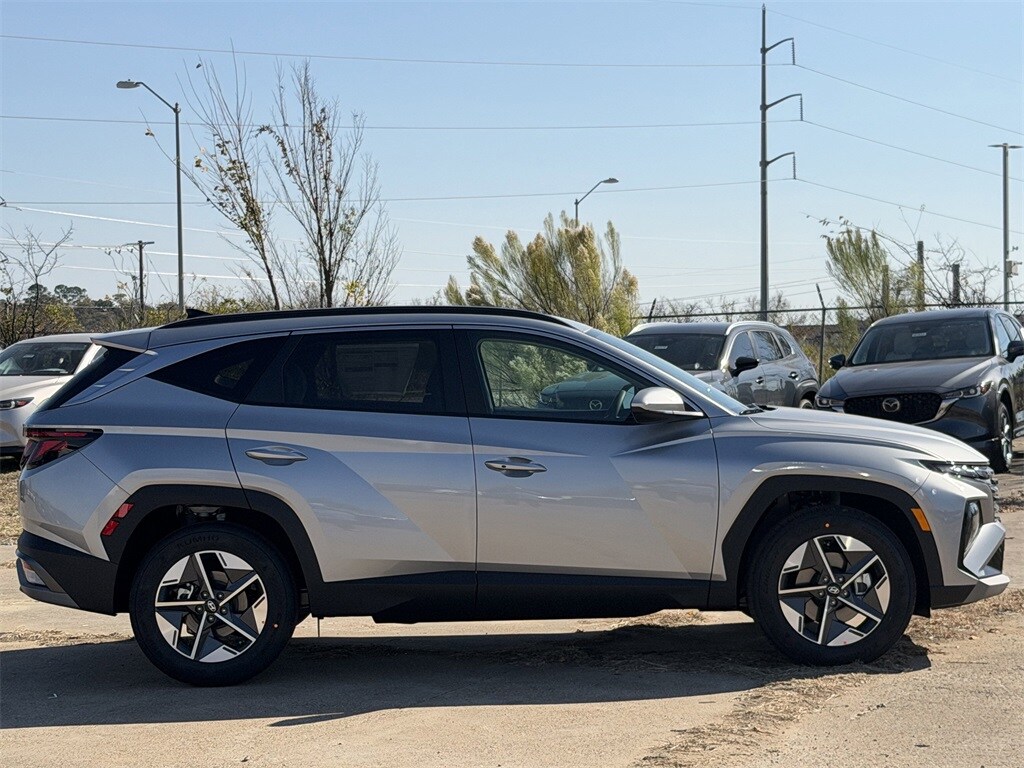 2026 Hyundai Tucson SEL photo 2