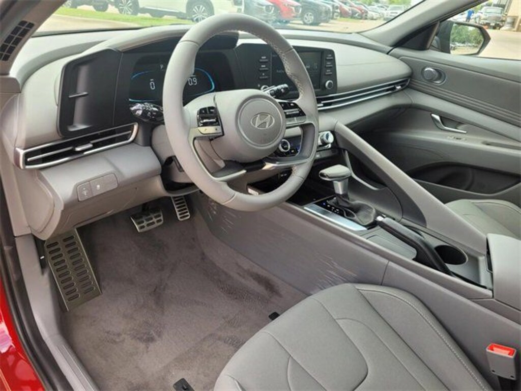New 2025 Hyundai Elantra SEL Sport Sedan