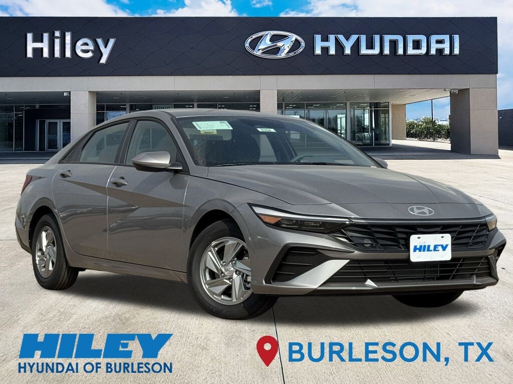 New 2026 Hyundai Elantra SE Sedan