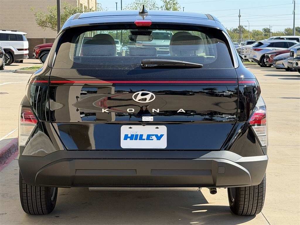 New 2026 Hyundai Kona SE SUV