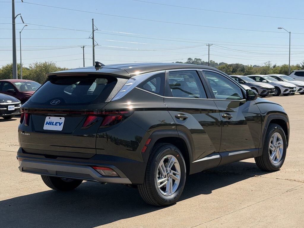 New 2026 Hyundai Tucson SE SUV