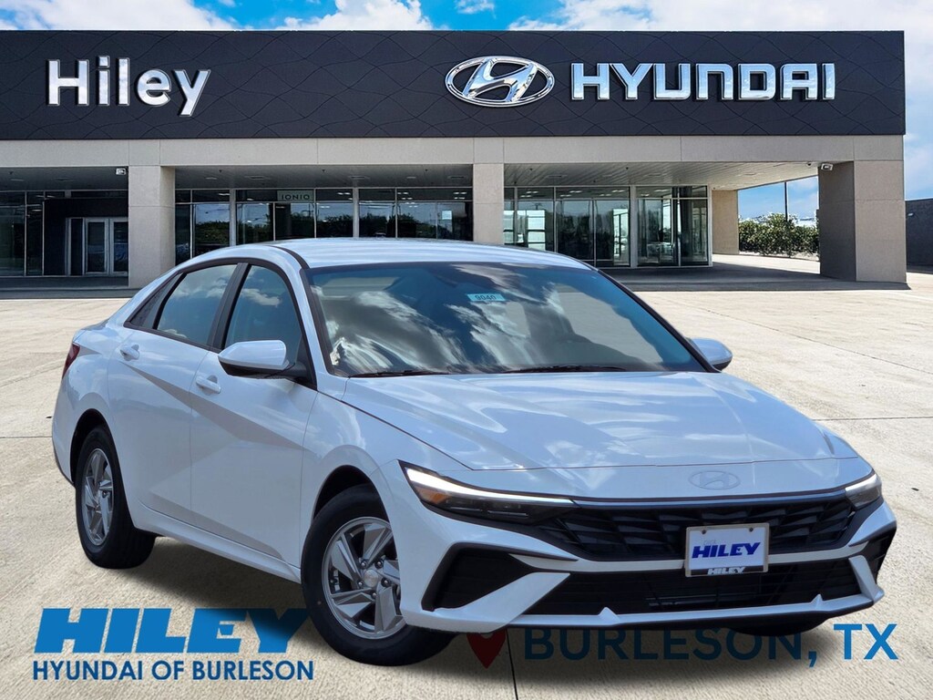 New 2026 Hyundai Elantra SE Sedan
