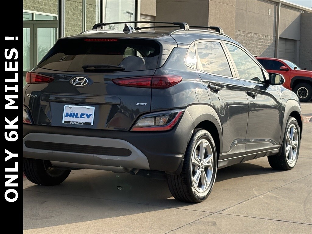 2023 Hyundai Kona SEL photo 2
