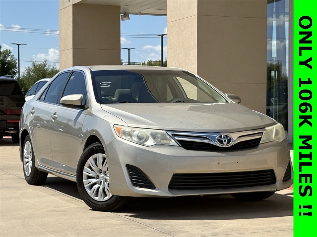 Used 2014 Toyota Camry LE with VIN 4T4BF1FK5ER340123 for sale in Arlington, TX