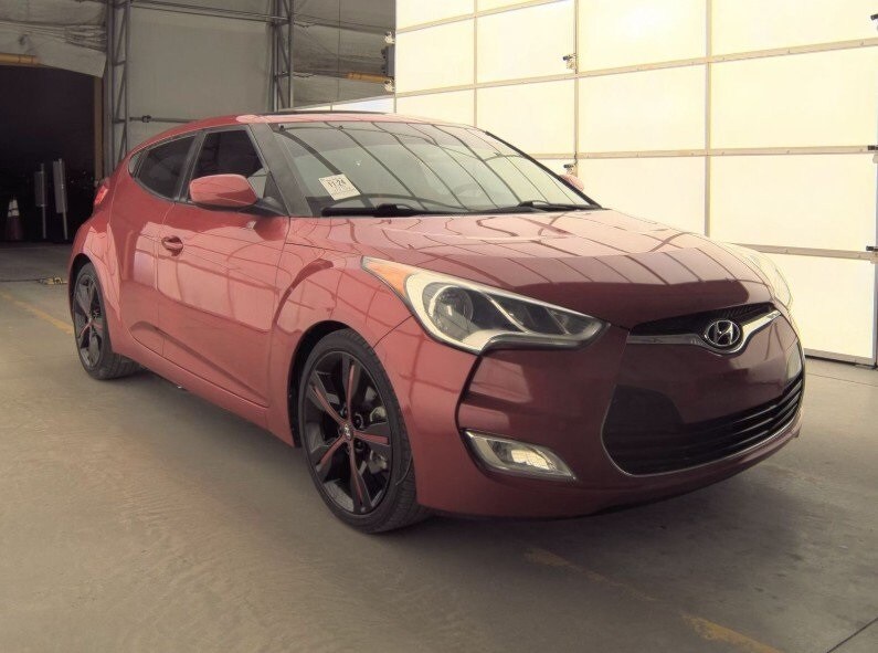 2016 Hyundai Veloster Base photo 4