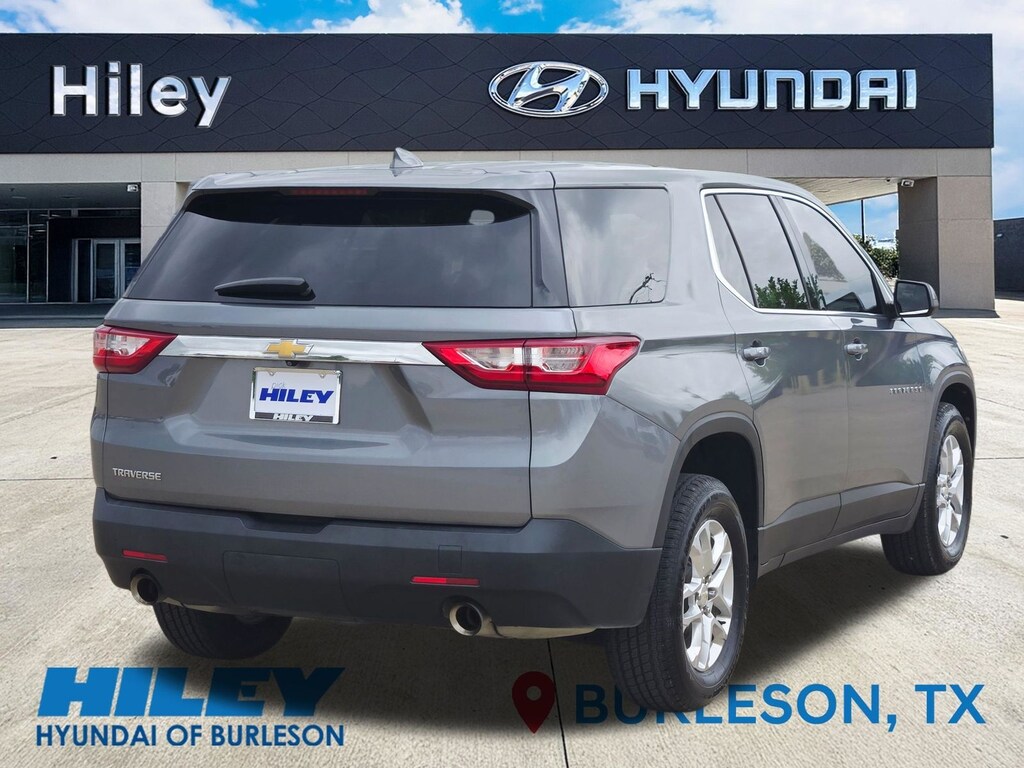 Used 2021 Chevrolet Traverse LS SUV