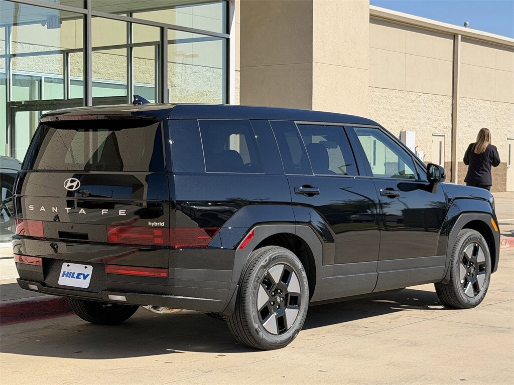 2026 Hyundai Santa Fe SE photo 2