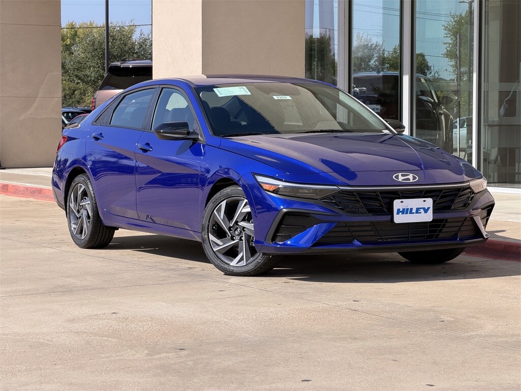New 2025 Hyundai Elantra SEL Sport Sedan