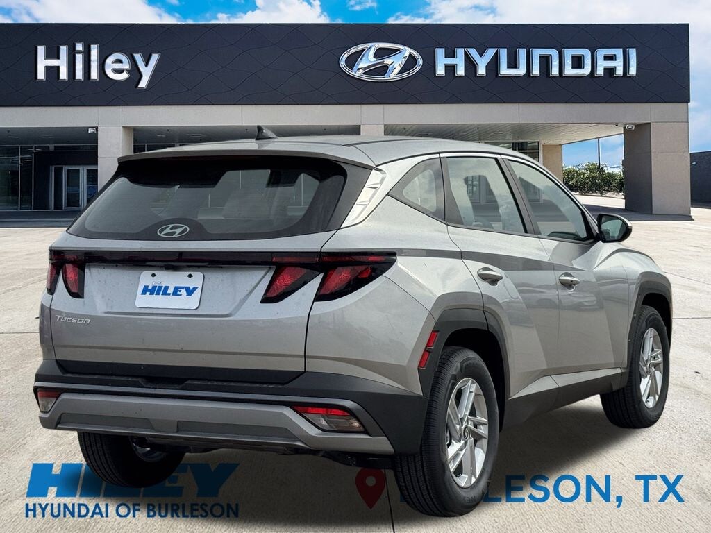 New 2026 Hyundai Tucson SE SUV