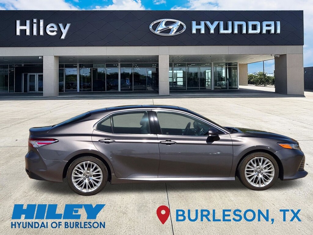Used 2018 Toyota Camry XLE Sedan