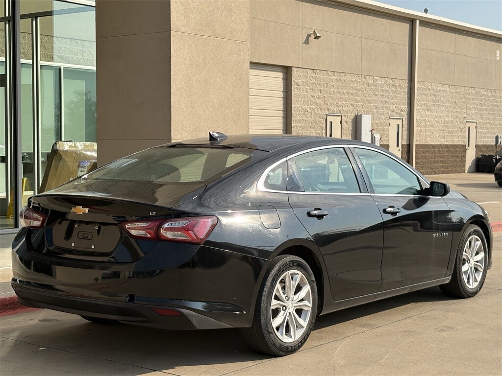 2021 Chevrolet Malibu 1LT photo 3