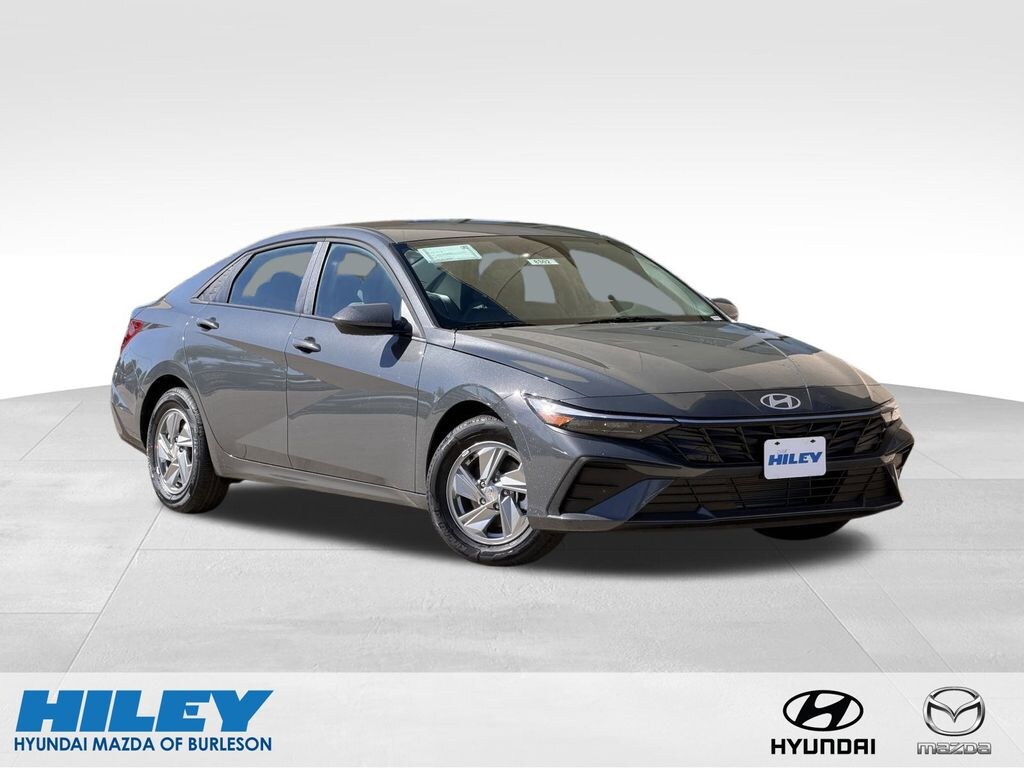 New 2026 Hyundai Elantra SE Sedan