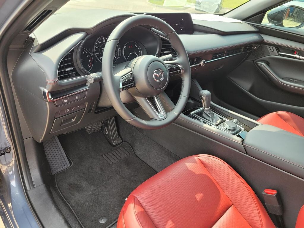 Certified 2025 Mazda Mazda3 Hatchback 2.5 S Carbon Edition Hatchback