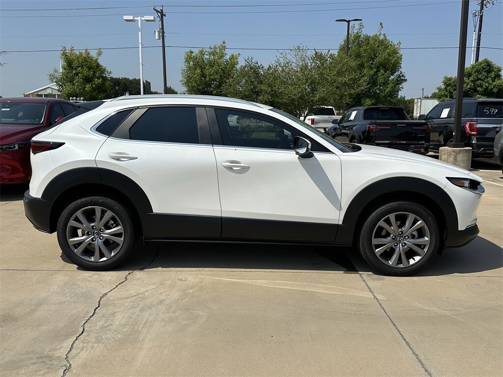 2025 Mazda CX-30 2.5 S Preferred photo 2