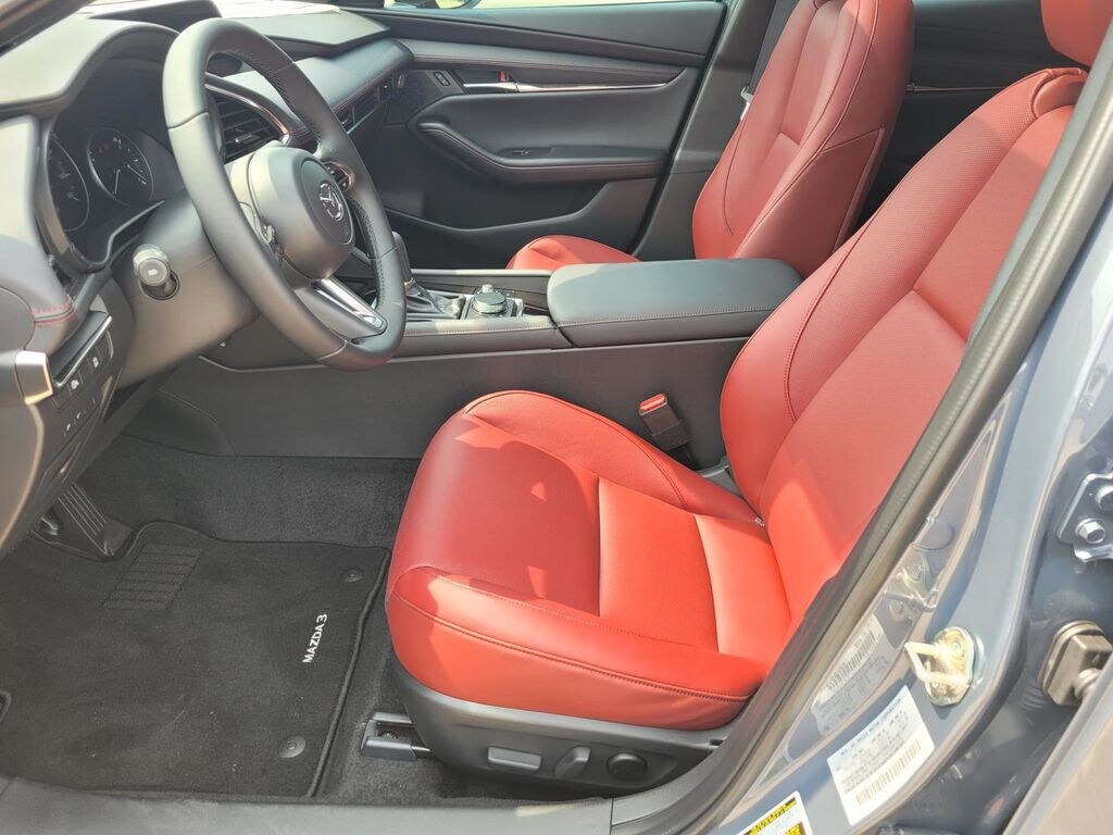 Certified 2025 Mazda Mazda3 Hatchback 2.5 S Carbon Edition Hatchback