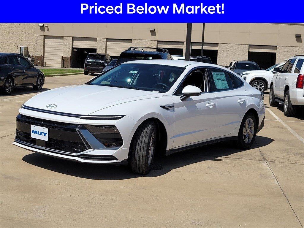 Certified 2025 Hyundai Sonata SE Sedan