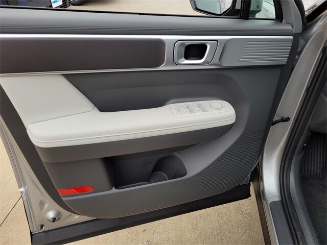 2025 Hyundai Santa Fe SEL photo 3