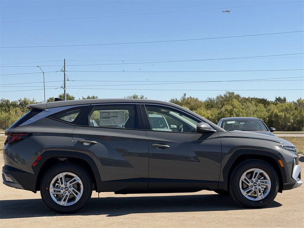 New 2026 Hyundai Tucson SE SUV