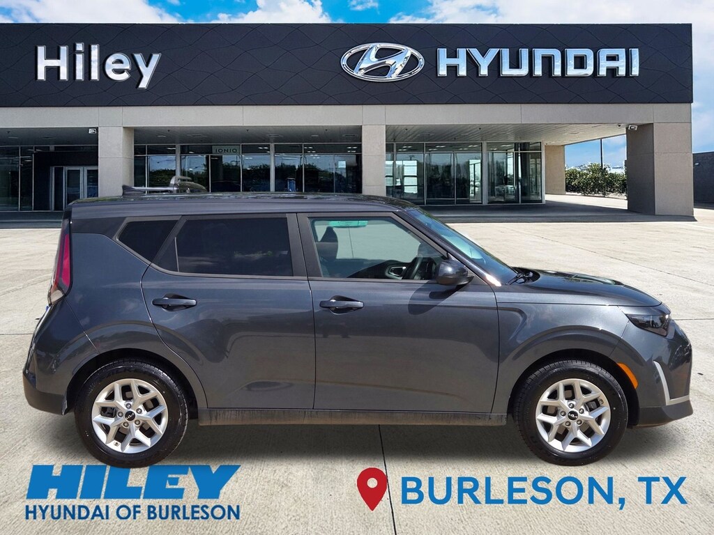 Used 2023 Kia Soul LX Hatchback