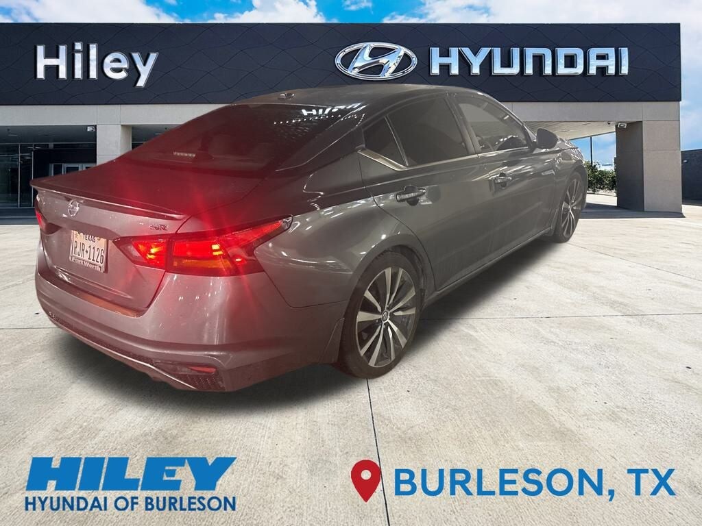 Used 2019 Nissan Altima 2.5 SR Sedan