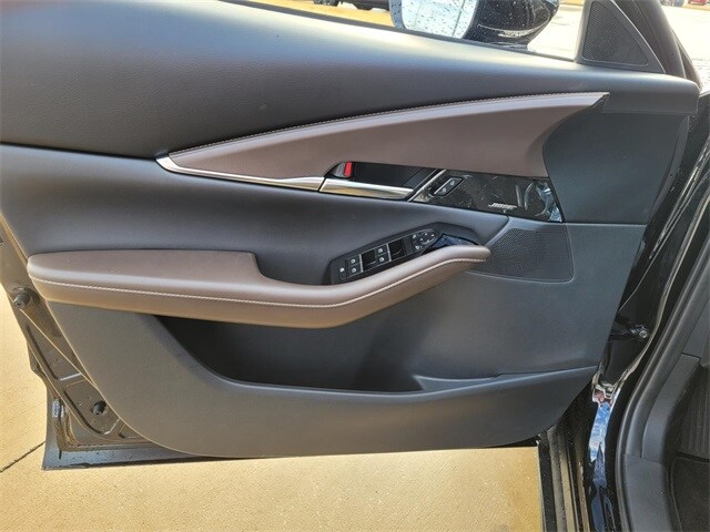 2025 Mazda CX-30 2.5 S Premium photo 4