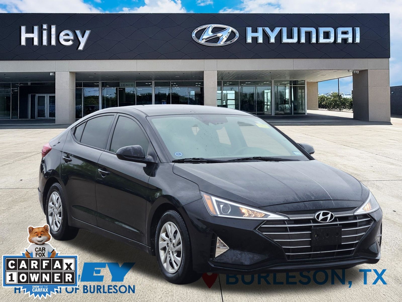 Used 2020 Hyundai Elantra SE with VIN 5NPD74LF8LH617965 for sale in Arlington, TX
