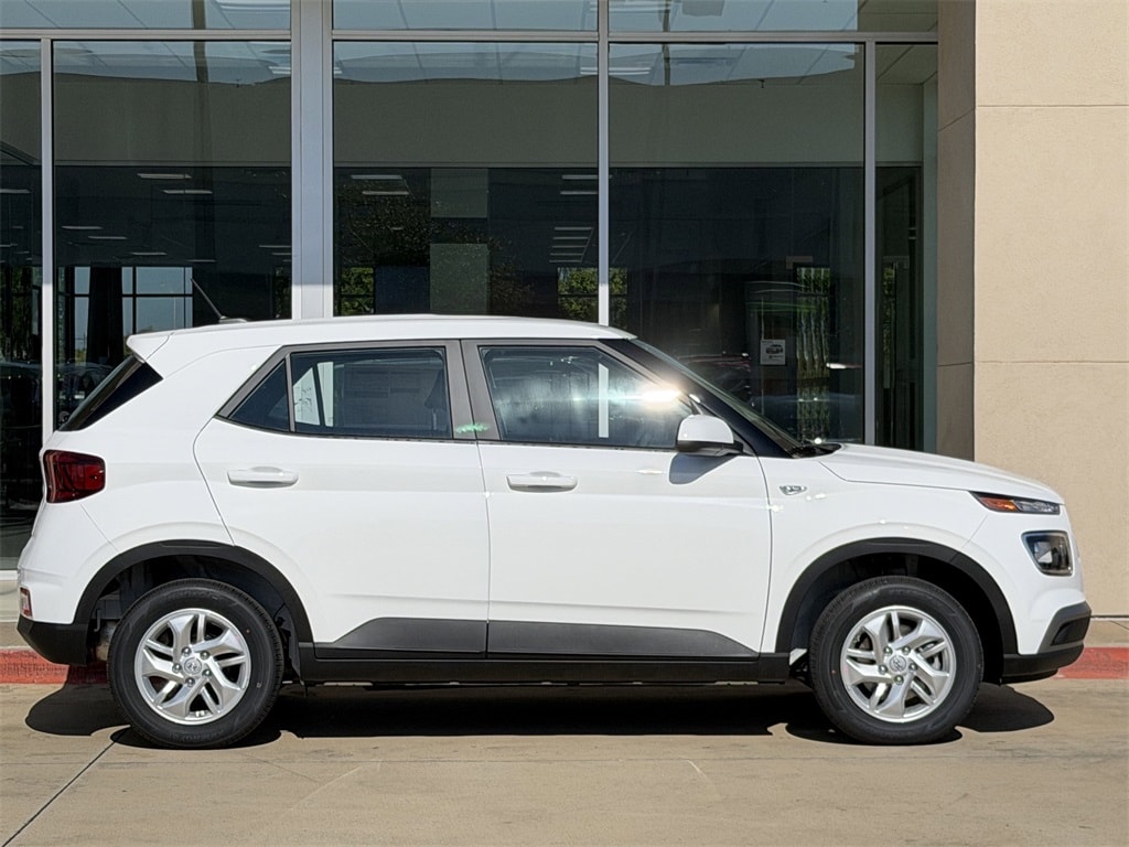 New 2026 Hyundai Venue SE SUV