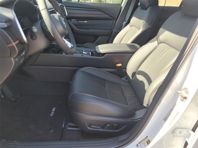 2025 Mazda CX-50 Premium photo 2