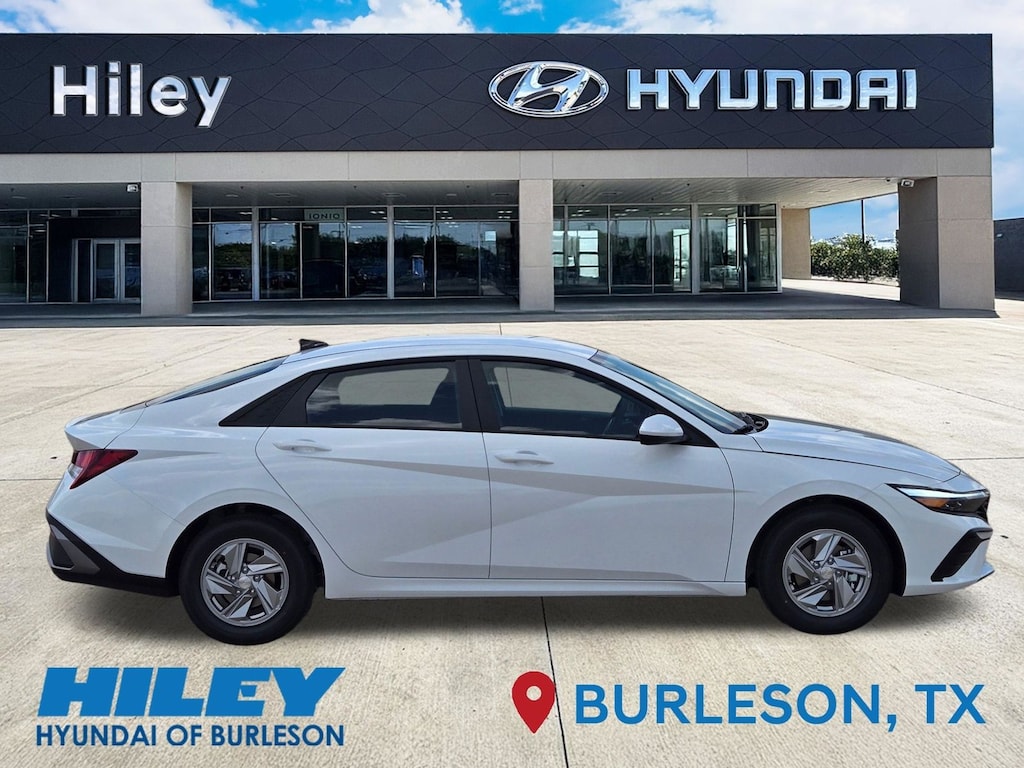 New 2026 Hyundai Elantra SE Sedan