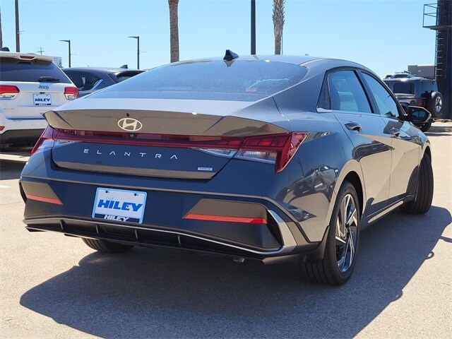 2025 Hyundai Elantra Hybrid Limited photo 4