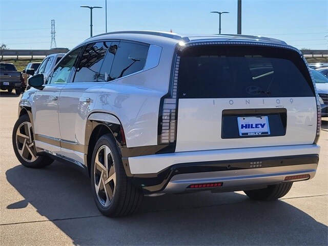 2026 Hyundai Ioniq Limited photo 2