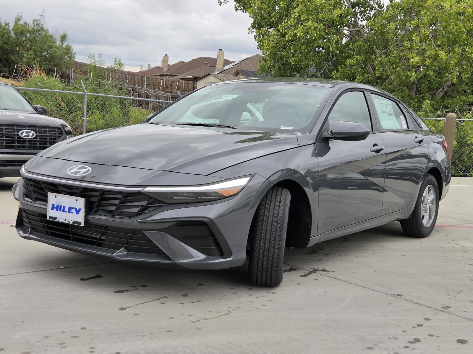New 2026 Hyundai Elantra SE Sedan