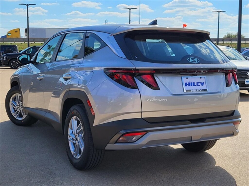 New 2026 Hyundai Tucson SE SUV