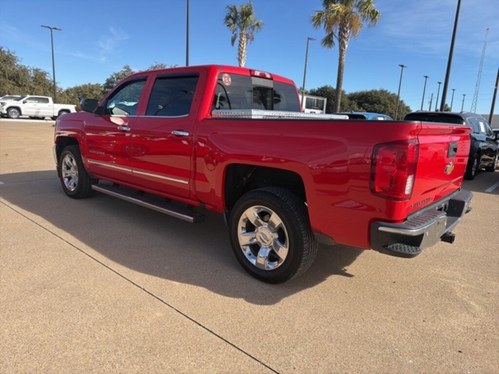 Used 2017 Chevrolet Silverado 1500 LTZ w/1LZ Truck Crew Cab
