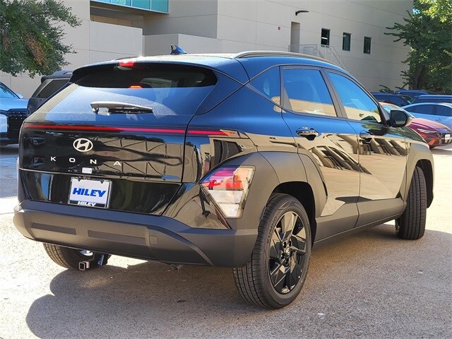 2026 Hyundai Kona SEL photo 2