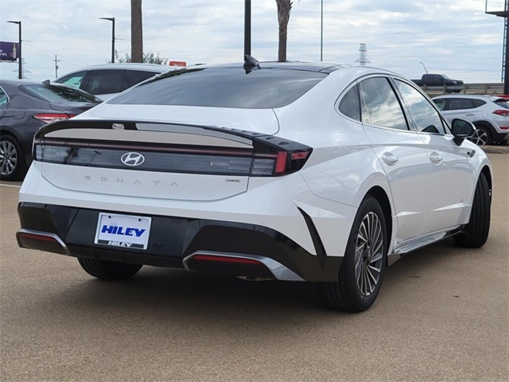 New 2026 Hyundai Sonata Hybrid SEL Sedan