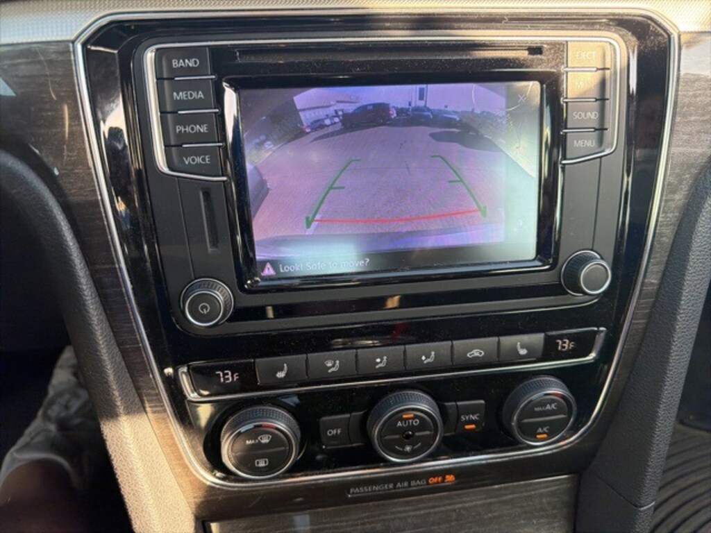 Used 2016 Volkswagen Passat 1.8T SE Sedan