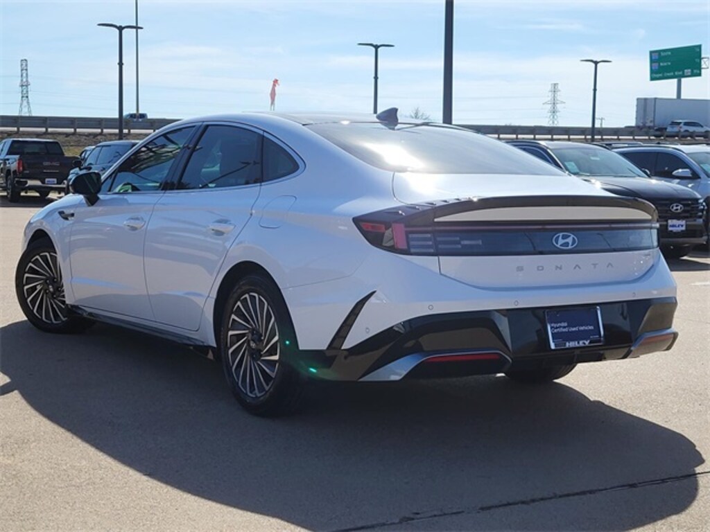 Certified 2025 Hyundai Sonata Hybrid Limited Sedan