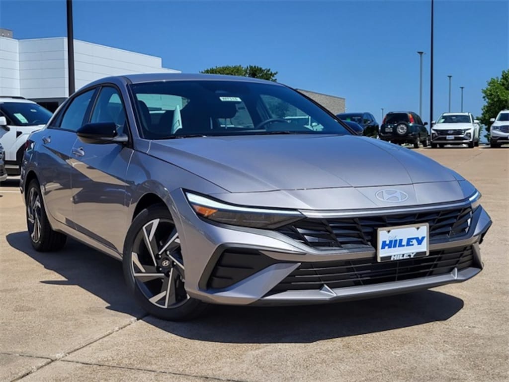 New 2025 Hyundai Elantra SEL Sport Sedan