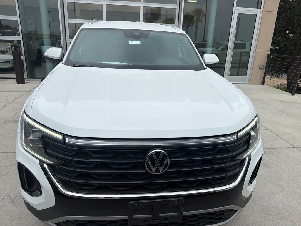 Used 2024 Volkswagen Atlas Cross Sport 2.0T SE w/Technology SUV
