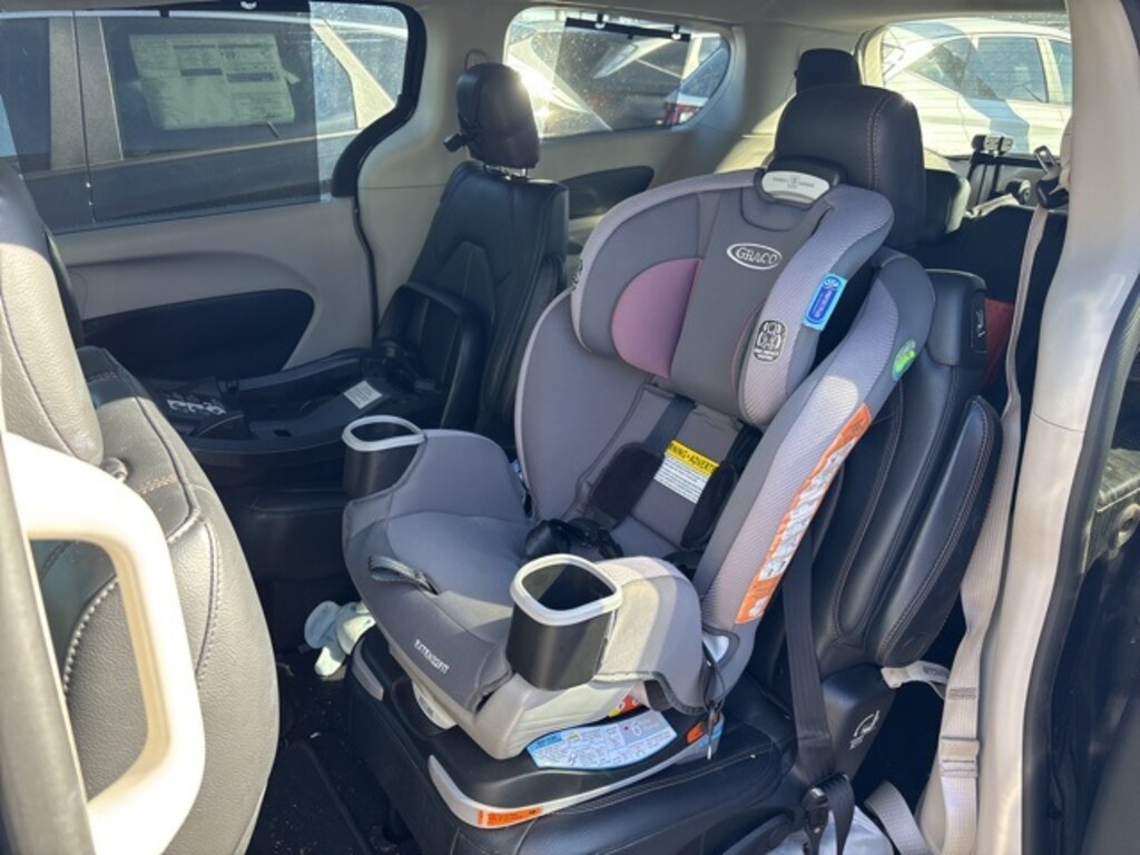 Used 2020 Chrysler Pacifica Touring L Van Passenger Van