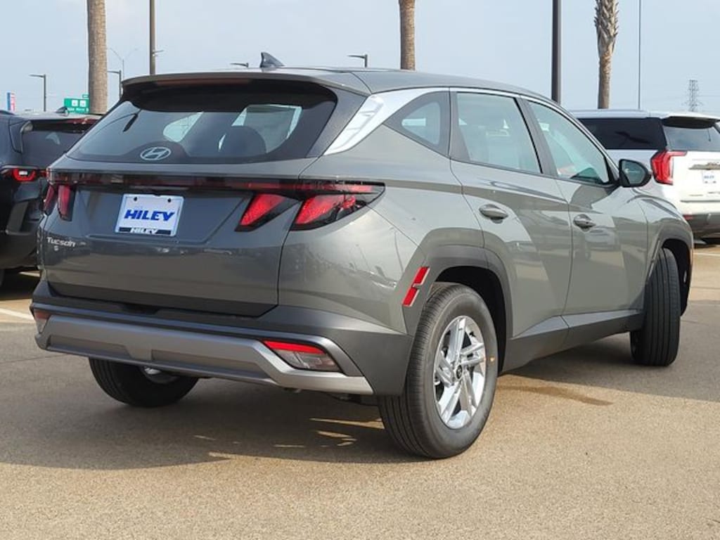 New 2026 Hyundai Tucson SE SUV