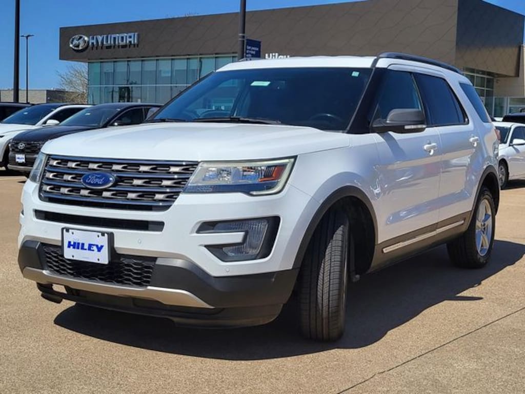 Used 2017 Ford Explorer XLT SUV