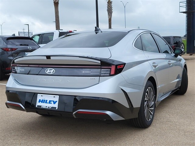 2025 Hyundai Sonata Hybrid SEL photo 4