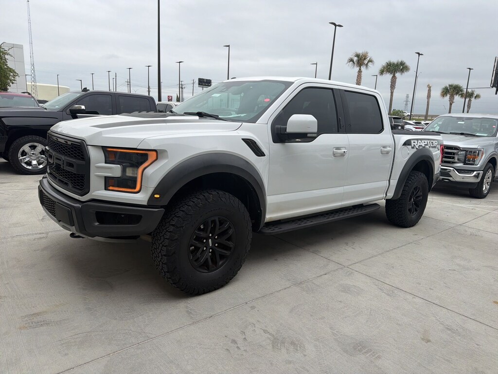 Used 2017 Ford F-150 Raptor Truck SuperCrew Cab