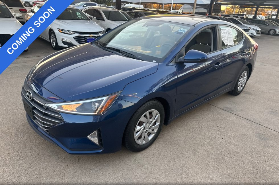  Hyundai Elantra