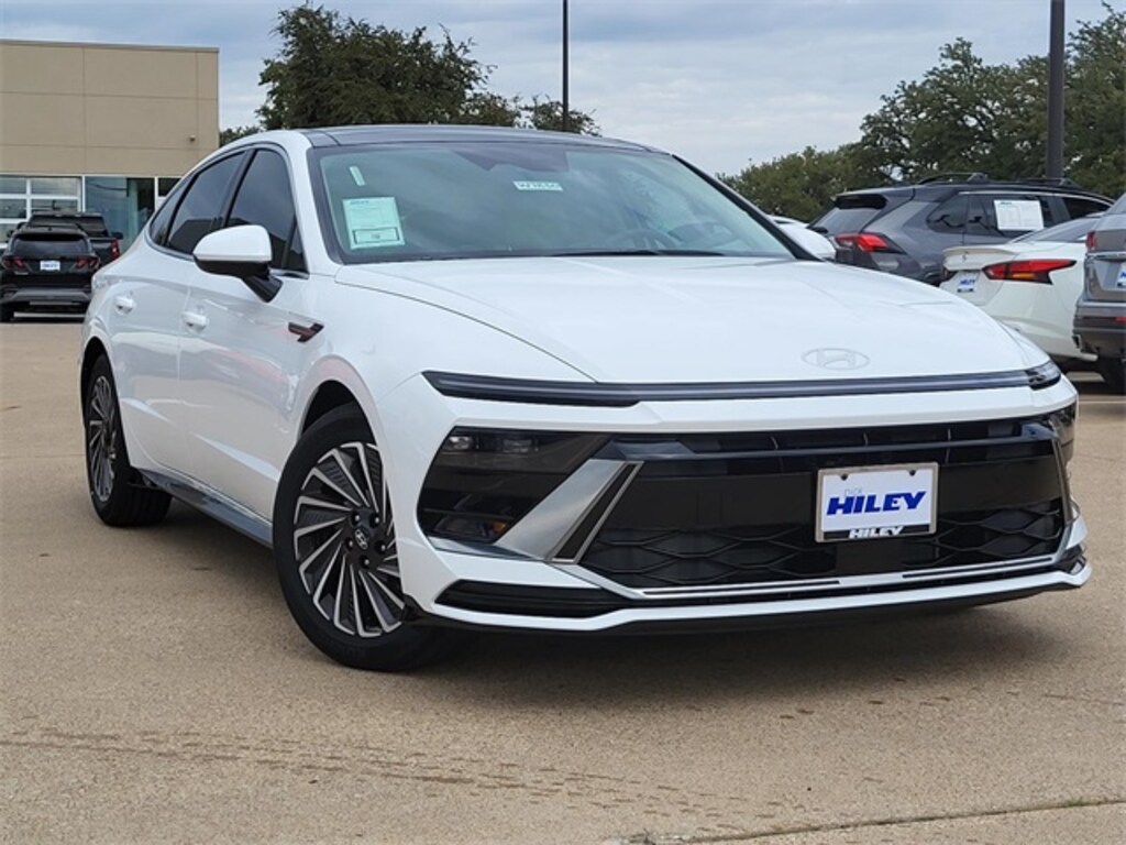 New 2026 Hyundai Sonata Hybrid SEL Sedan